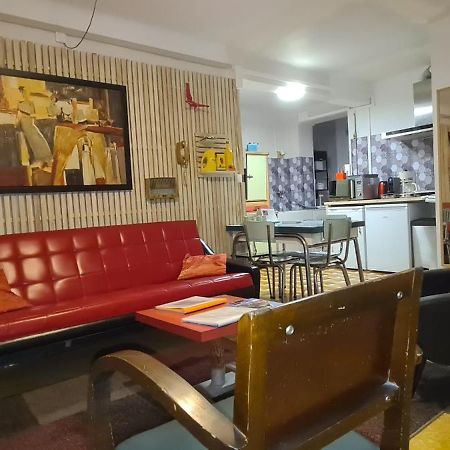 Vintage In Perpignan Apartment Bagian luar foto